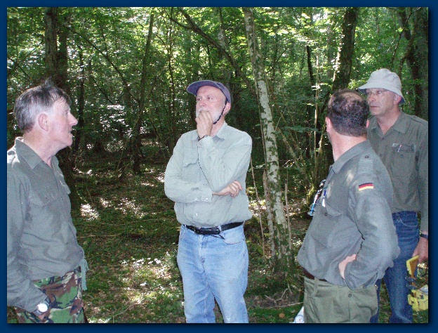 600x449 pixels (187K)